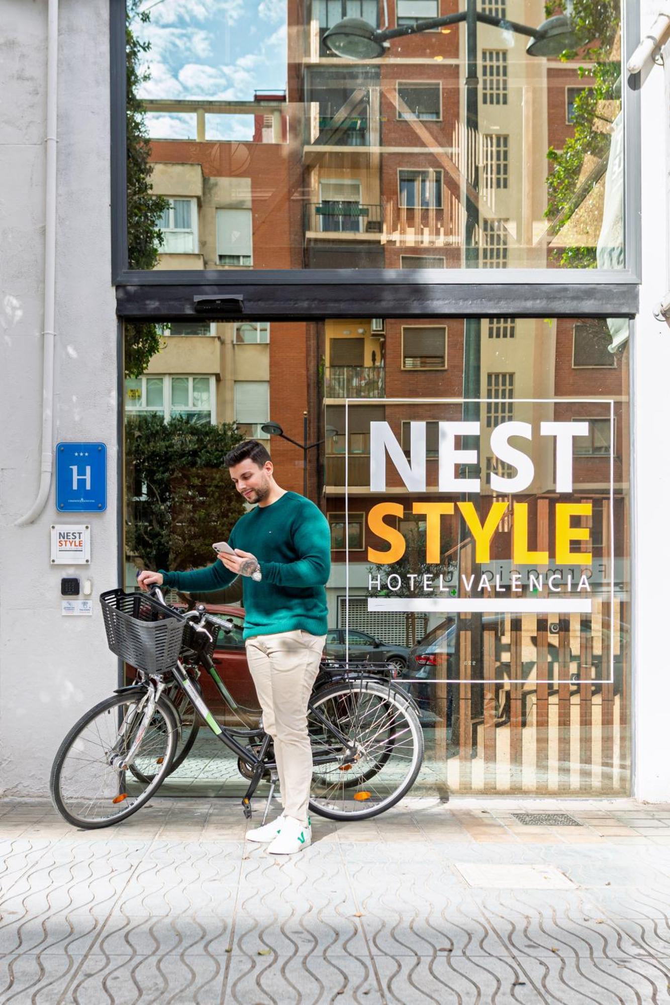 Nest Style Valencia Hotel Exterior photo